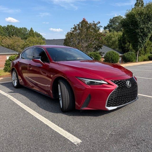 Lexus IS  2021