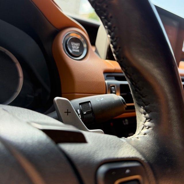 Lexus IS  2021