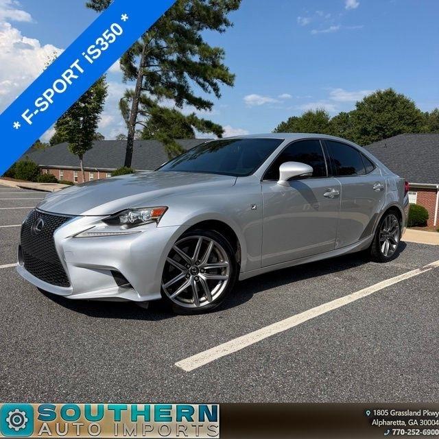 Lexus IS  2015