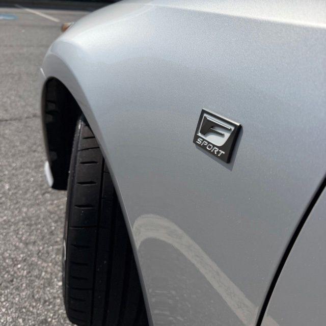 Lexus IS  2015
