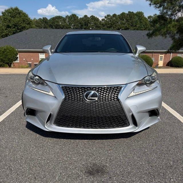 Lexus IS  2015