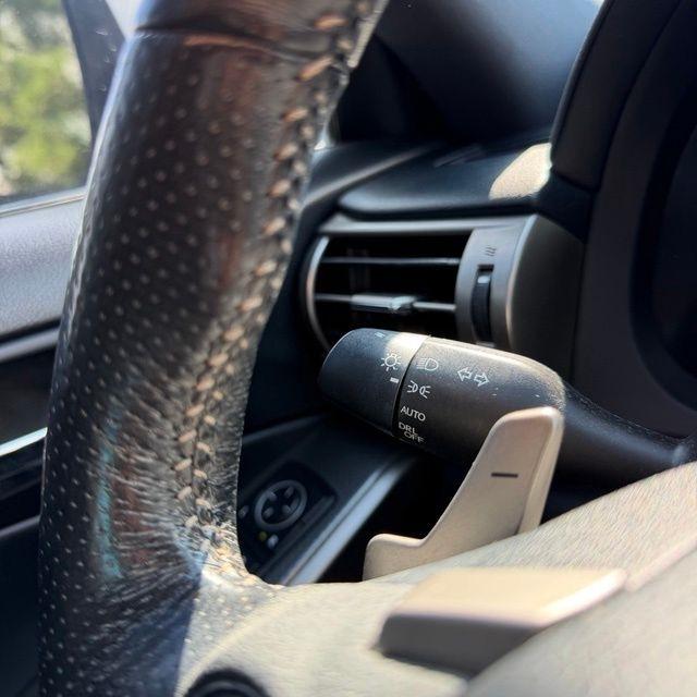 Lexus IS  2015