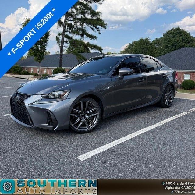 Lexus IS  2017