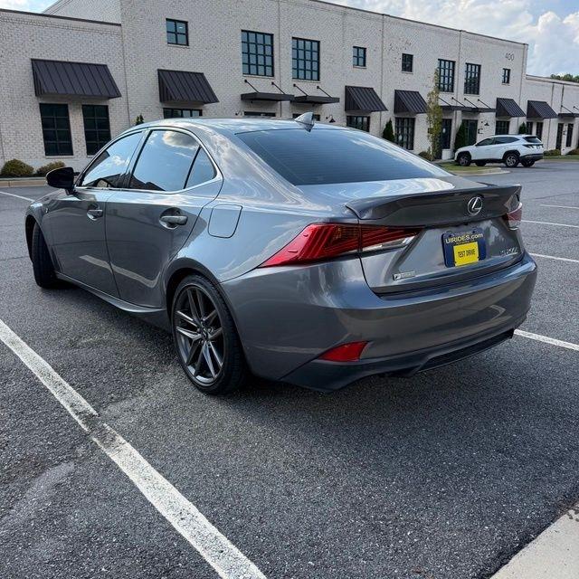 Lexus IS  2017