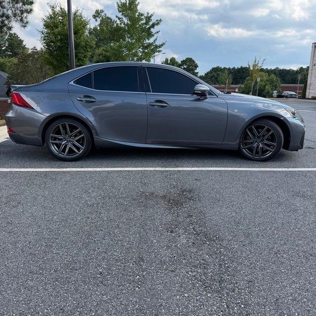 Lexus IS  2017