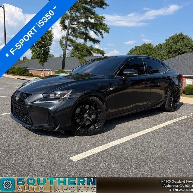 Lexus IS  2018