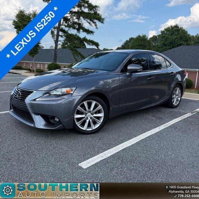 Lexus IS  2015