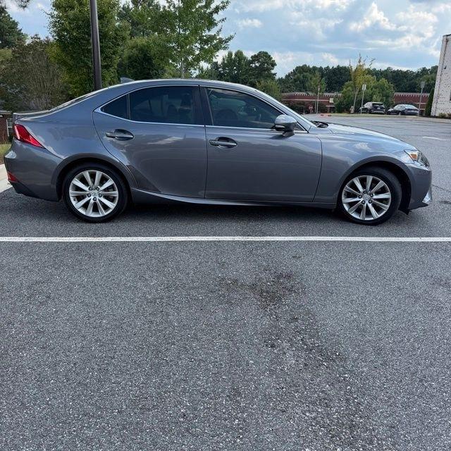 Lexus IS  2015