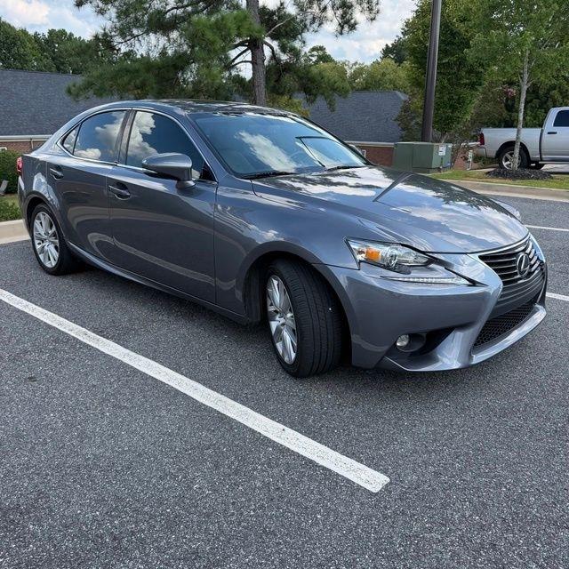 Lexus IS  2015