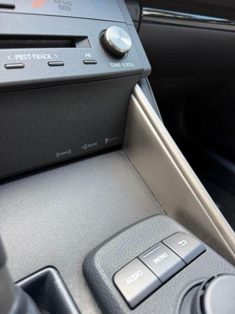 Lexus IS  2015