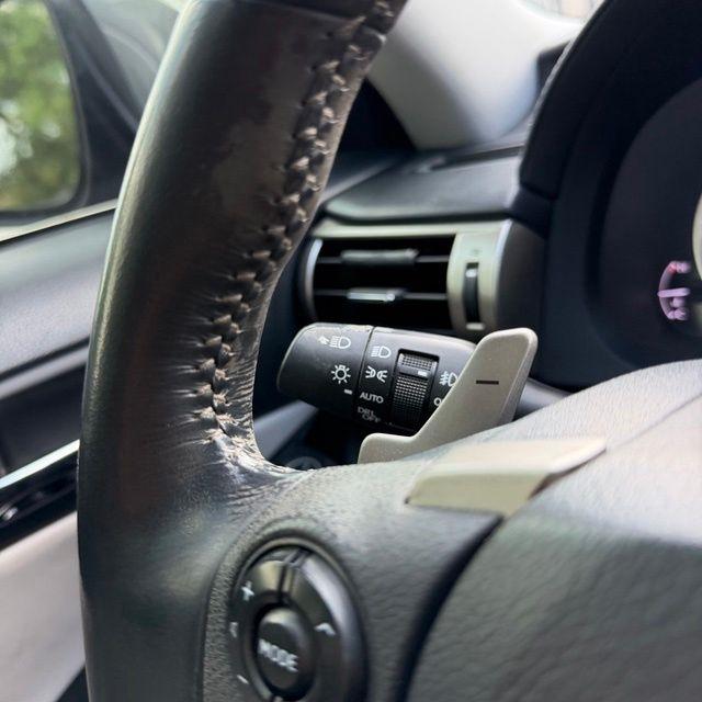 Lexus IS  2015