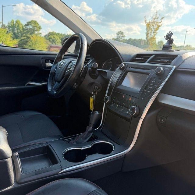 Toyota Camry  2017