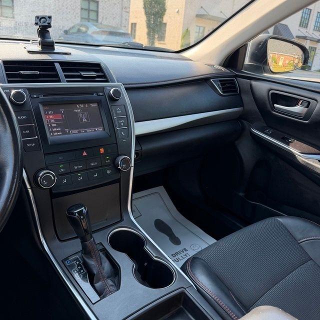 Toyota Camry  2017