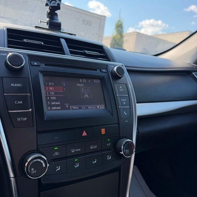 Toyota Camry  2017