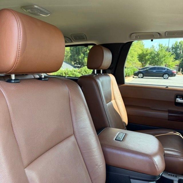 Toyota Sequoia  2015