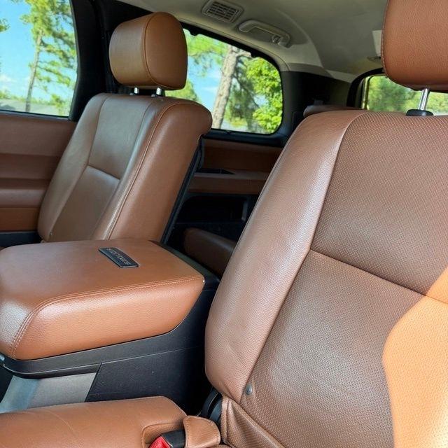 Toyota Sequoia  2015