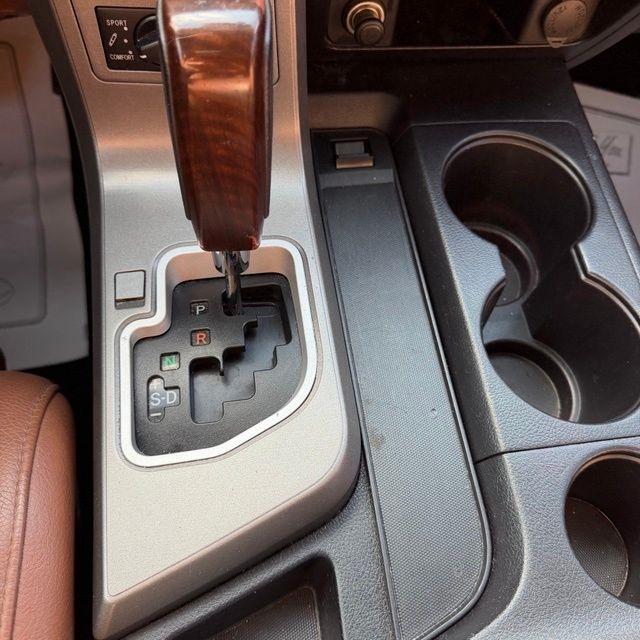Toyota Sequoia  2015