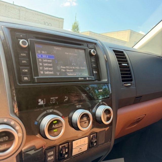 Toyota Sequoia  2015