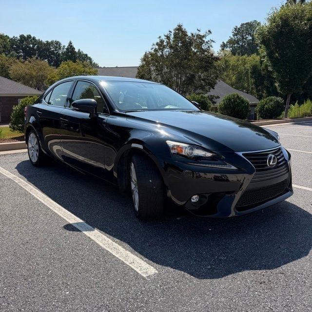 Lexus IS  2015