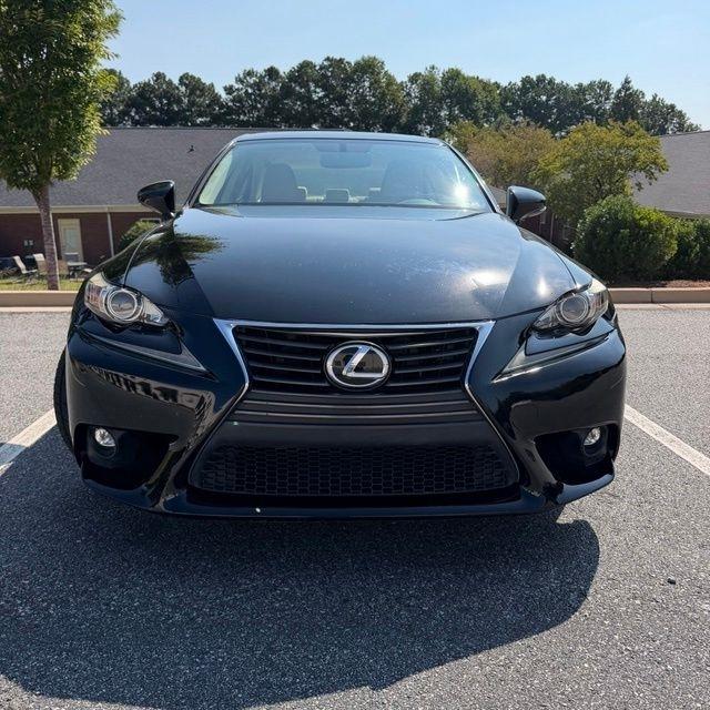 Lexus IS  2015