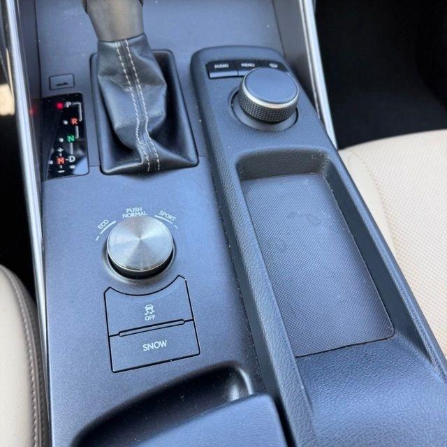 Lexus IS  2015
