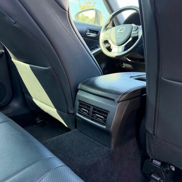 Lexus IS  2014