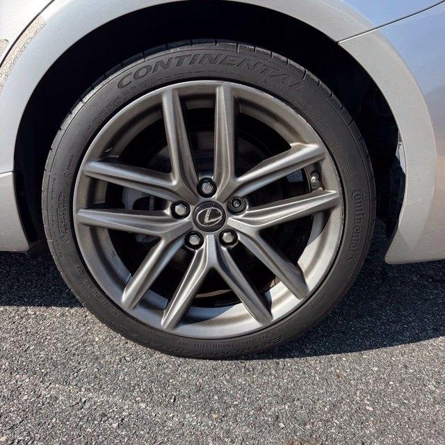Lexus IS  2016