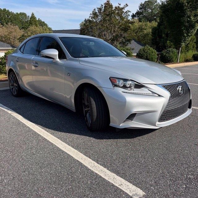 Lexus IS  2016