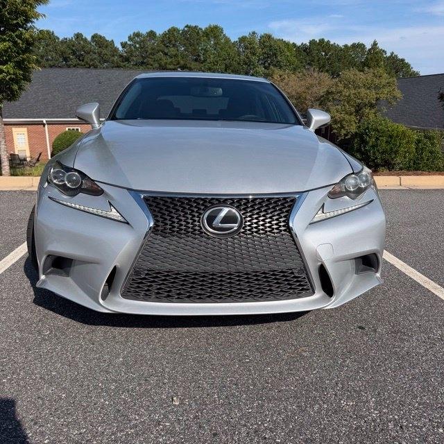 Lexus IS  2016