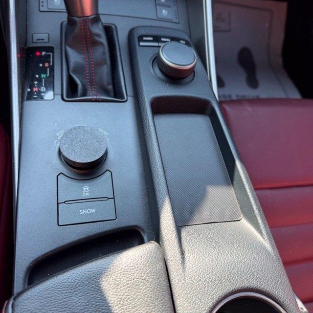 Lexus IS  2016