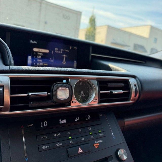 Lexus IS  2016