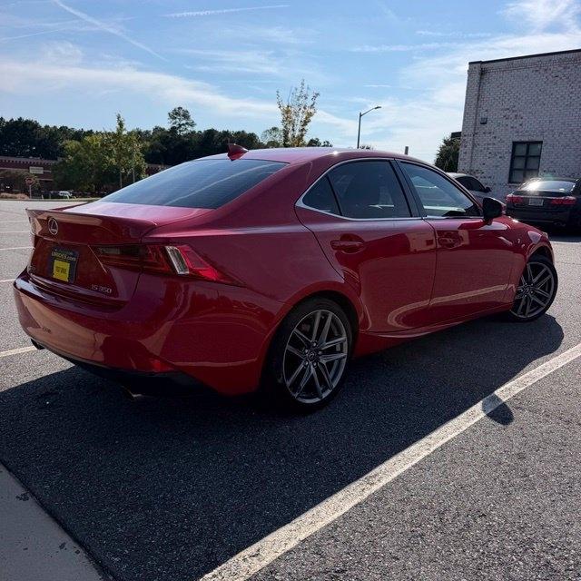 Lexus IS  2016