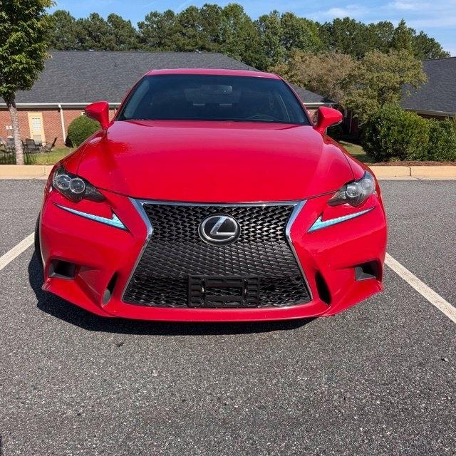 Lexus IS  2016