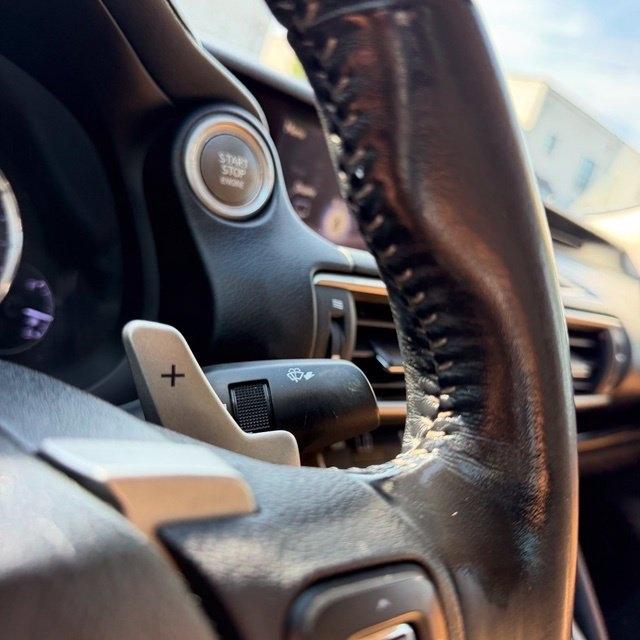 Lexus IS  2017