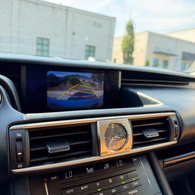 Lexus IS  2017