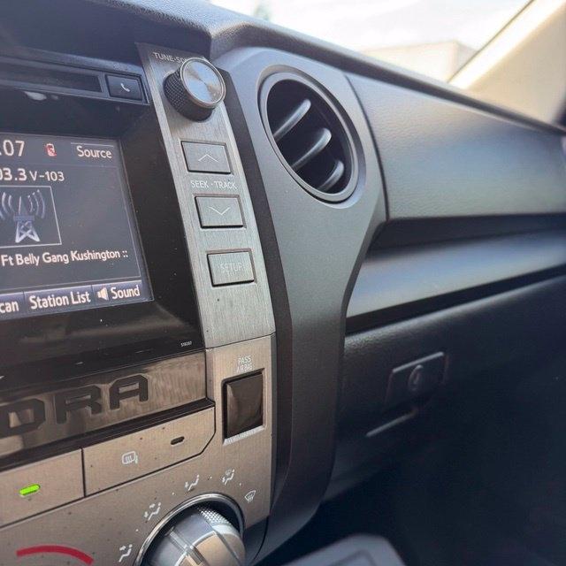 Toyota Tundra  2018