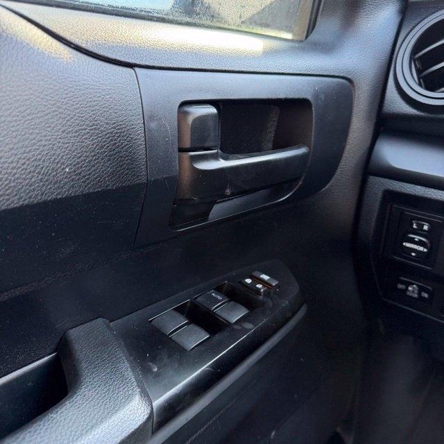 Toyota Tundra  2018