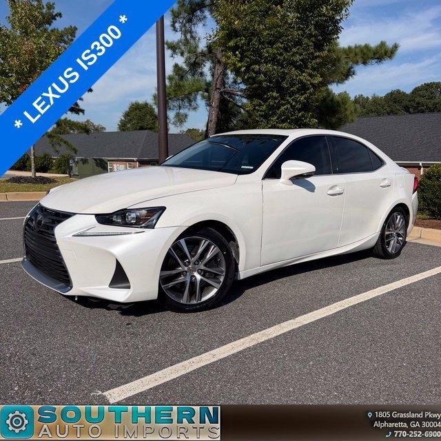 Lexus IS  2020