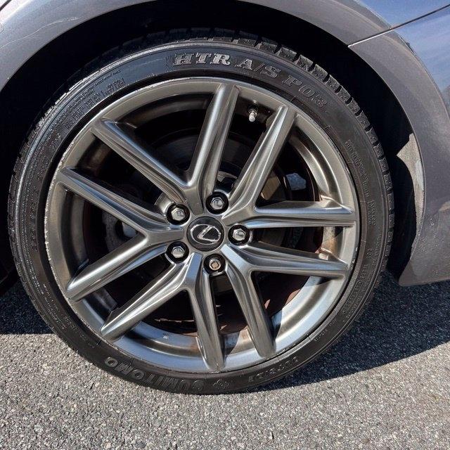 Lexus IS  2015
