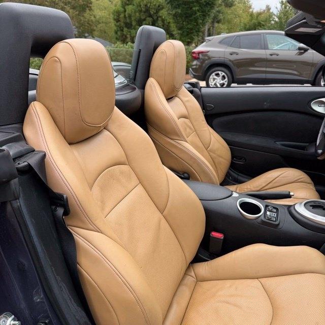 Nissan Z  2012