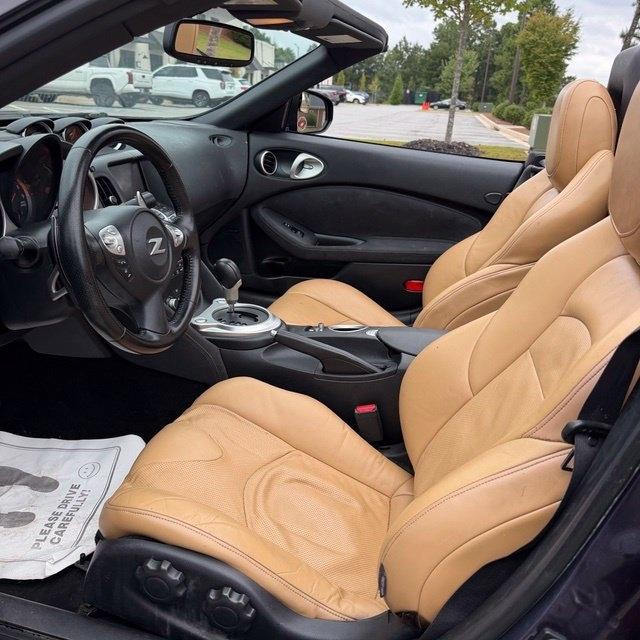 Nissan Z  2012