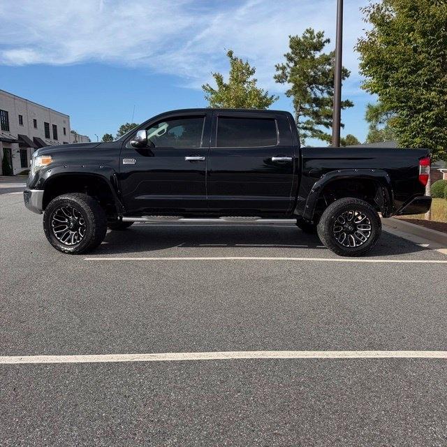 Toyota Tundra  2014