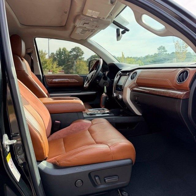 Toyota Tundra  2014