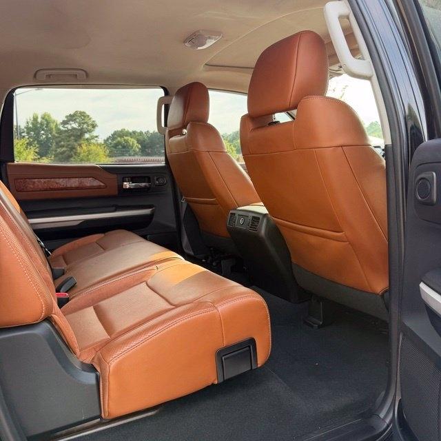 Toyota Tundra  2014