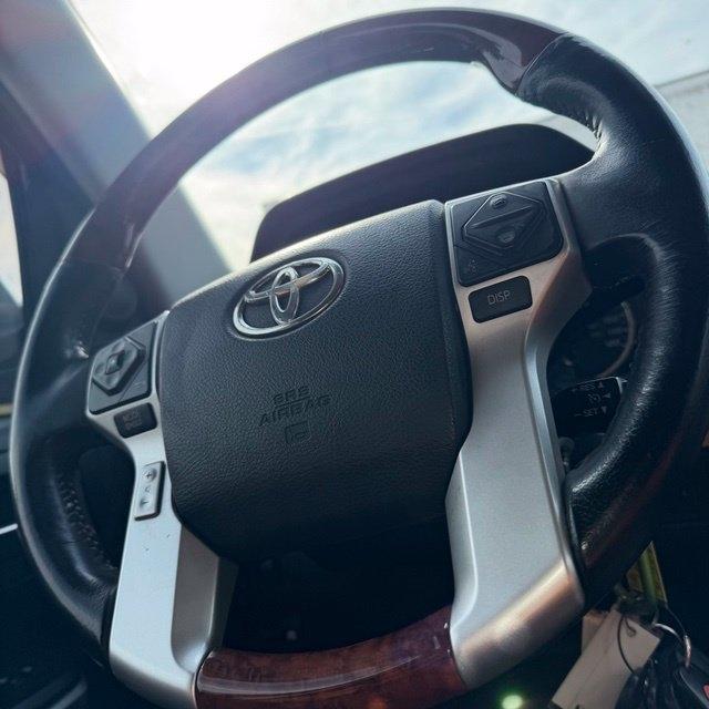Toyota Tundra  2014
