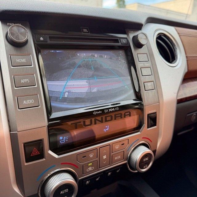Toyota Tundra  2014