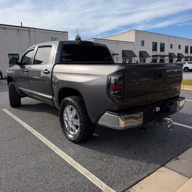 Toyota Tundra  2016