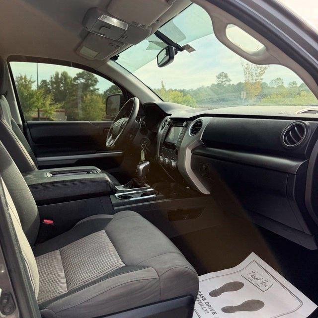 Toyota Tundra  2016