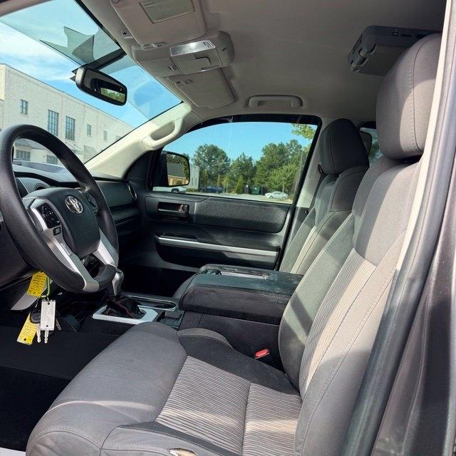 Toyota Tundra  2016