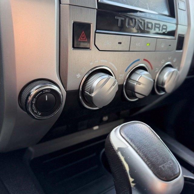 Toyota Tundra  2016